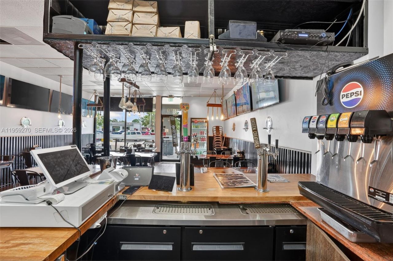 For Sale Restaurant Fort Lauderdale, Fort Lauderdale, FL 33315 Photo
