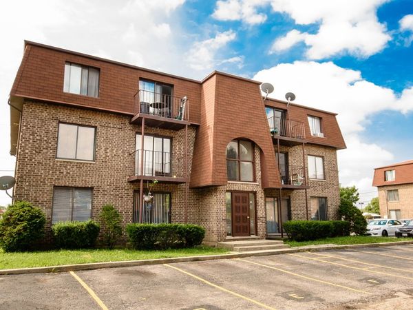 1543 S Ardmore Avenue, Unit E, Villa Park, IL 60181