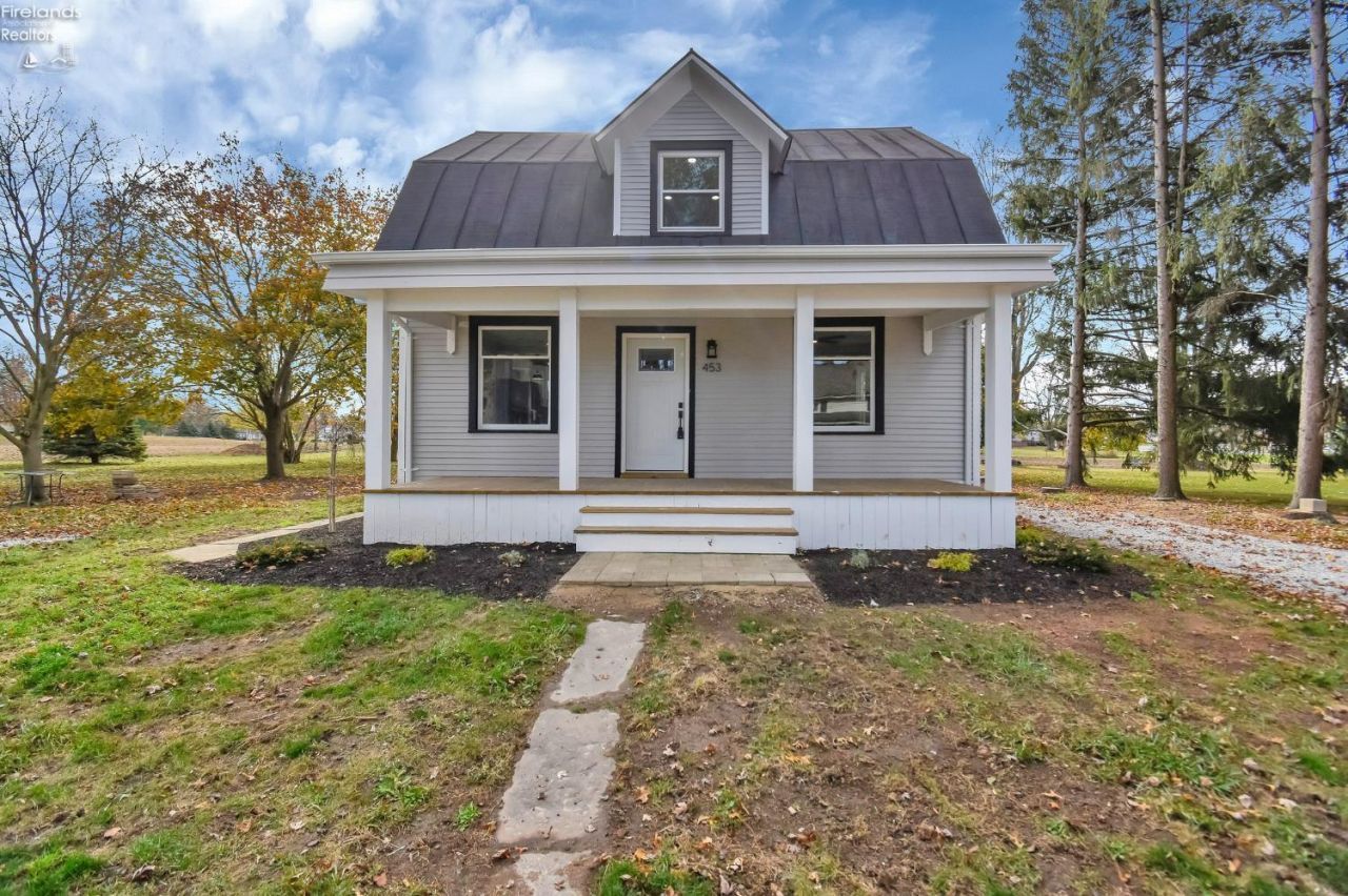 453 E Mansfield Street, New Washington, OH 44854 Main Photo