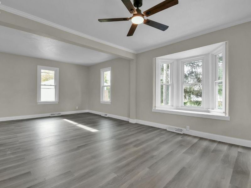 453 E Mansfield Street, New Washington, OH 44854 Photo 3