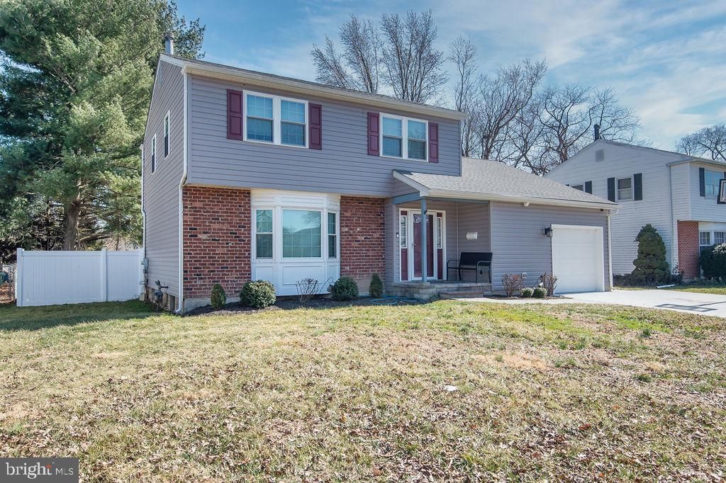 105 Layton Drive, New Castle, DE 19720 Main Photo