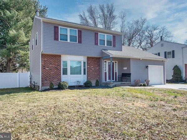 105 LAYTON DRIVE, NEW CASTLE, DE 19720
