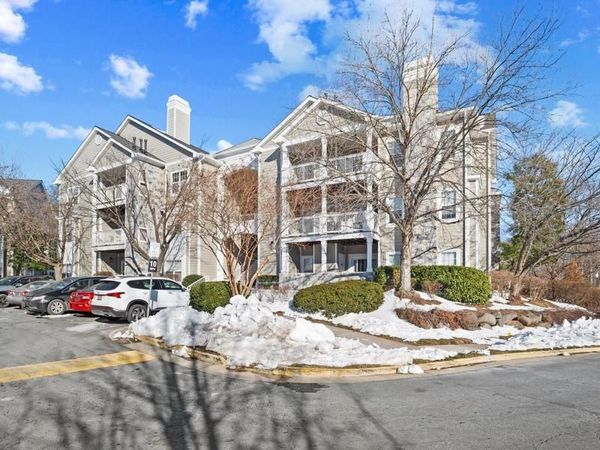 1724 LAKE SHORE CREST DRIVE, Unit 25, RESTON, VA 20190