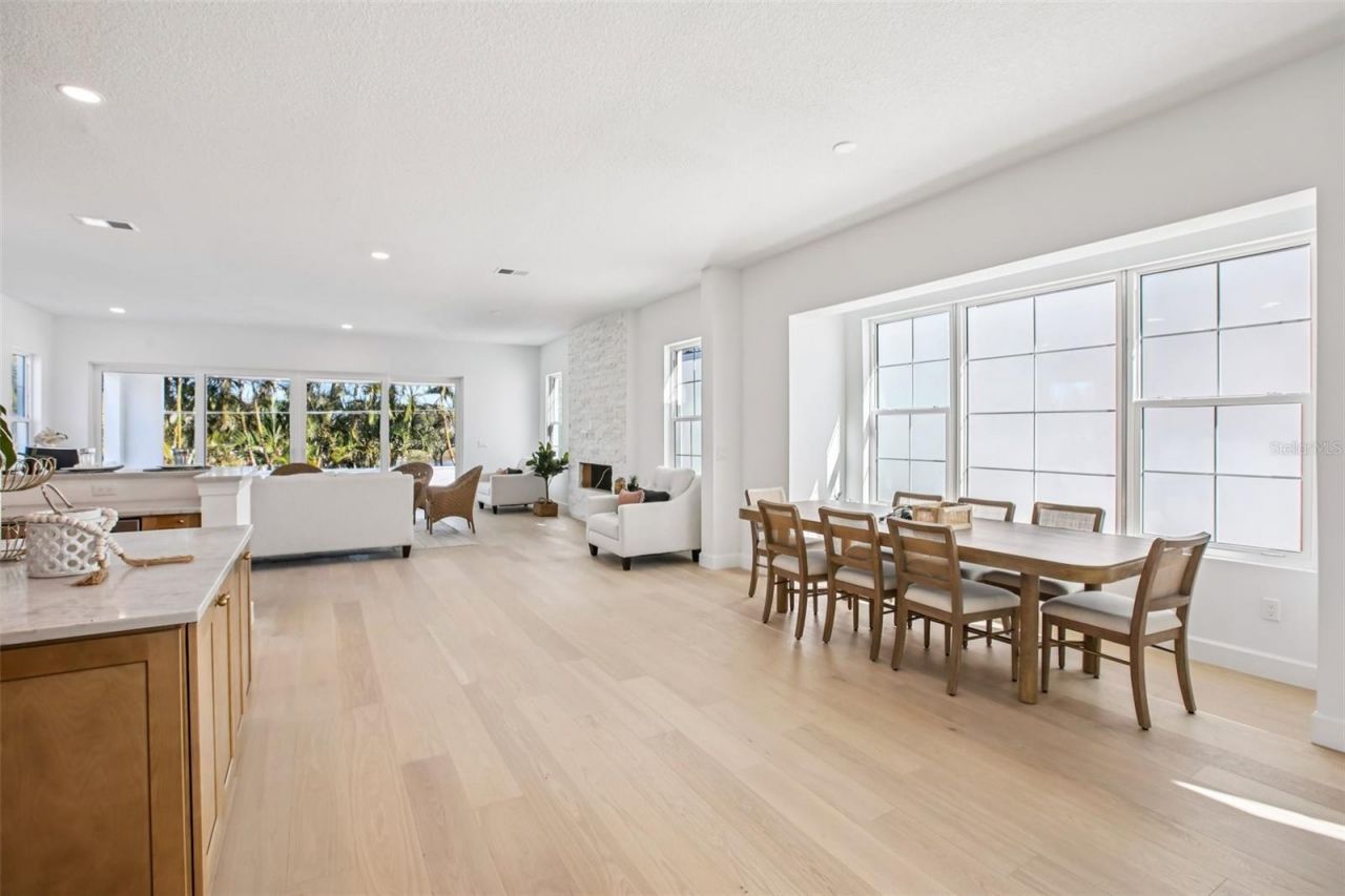 126 Ricardo Way Ne, Saint Petersburg, FL 33704 Photo