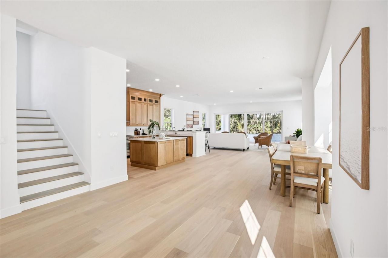 126 Ricardo Way Ne, Saint Petersburg, FL 33704 Photo