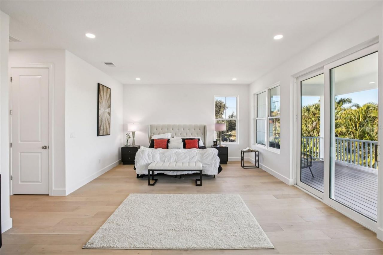 126 Ricardo Way Ne, Saint Petersburg, FL 33704 Photo