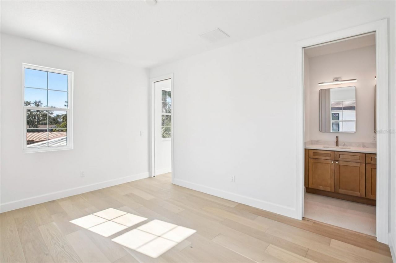 126 Ricardo Way Ne, Saint Petersburg, FL 33704 Photo