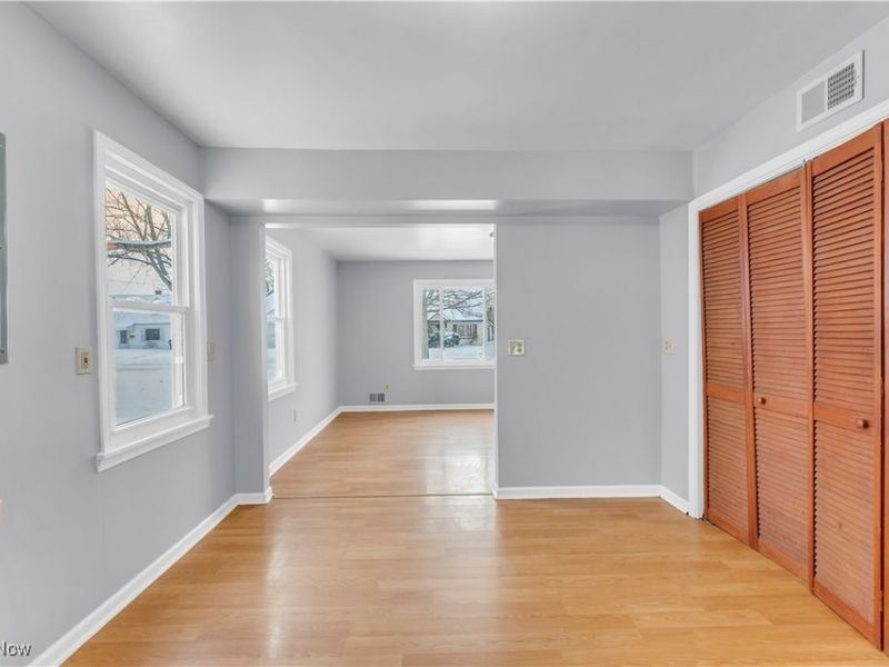 369 E 232nd Street, Euclid, OH 44123 Photo 6