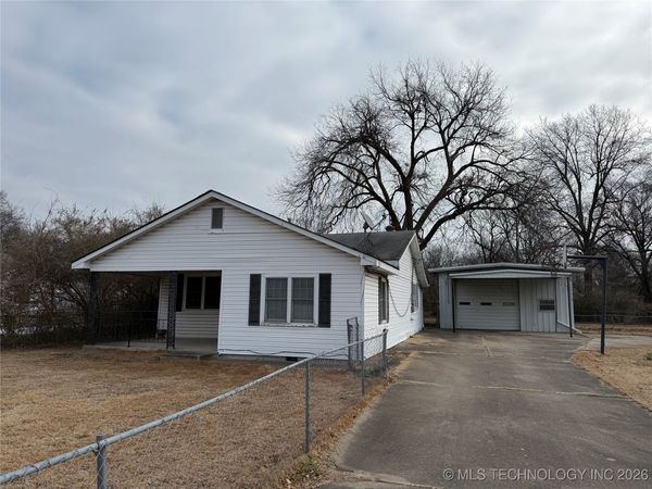 608 S 30th Street, Muskogee, OK 74401