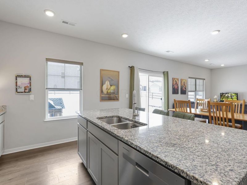 408 Jameson Lane, Newark, OH 43055 Photo 14