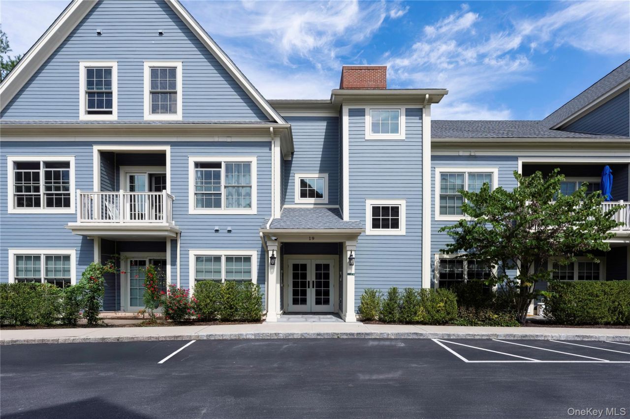 19 Butterfield #102b Road, Unit 102B, Cold Spring, NY 10516 Main Photo