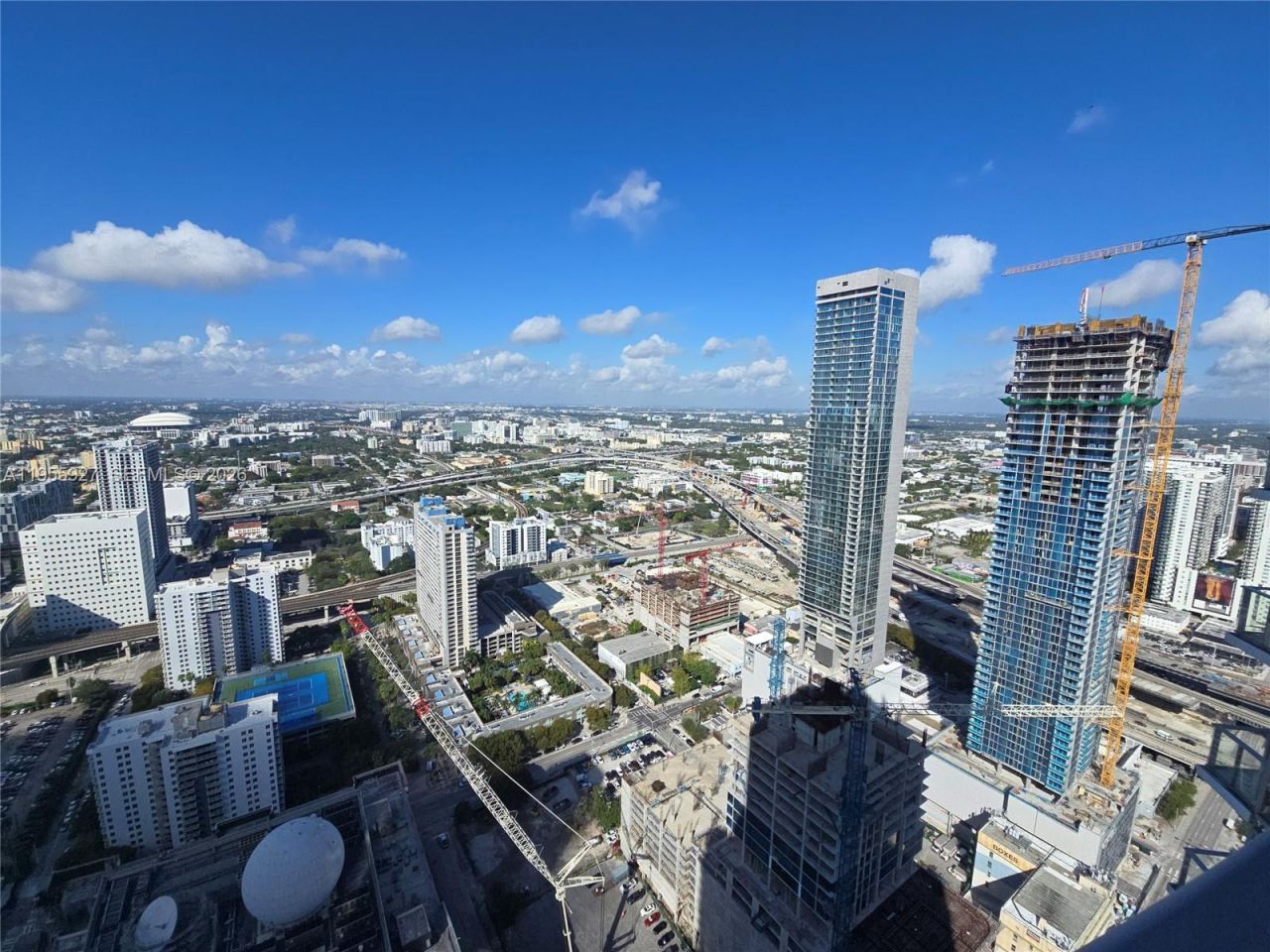 851 NE 1st Ave , Unit 4604, Miami, FL 33132 Photo