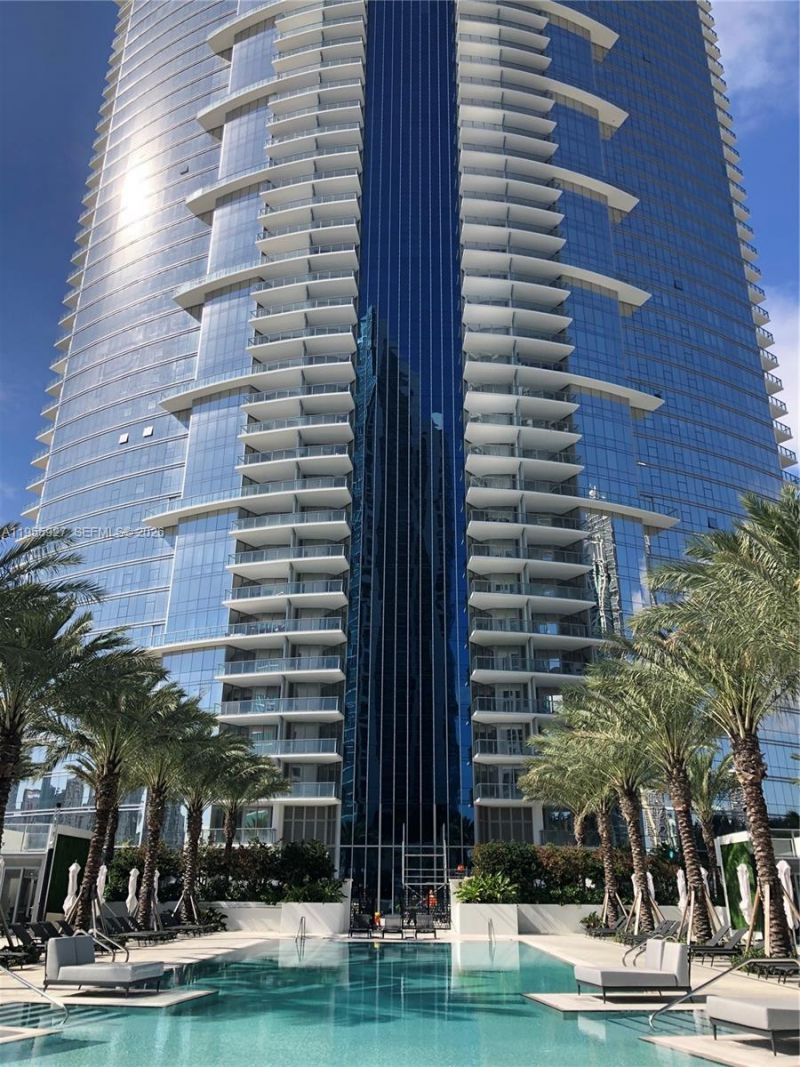 851 NE 1st Ave , Unit 4604, Miami, FL 33132 Photo