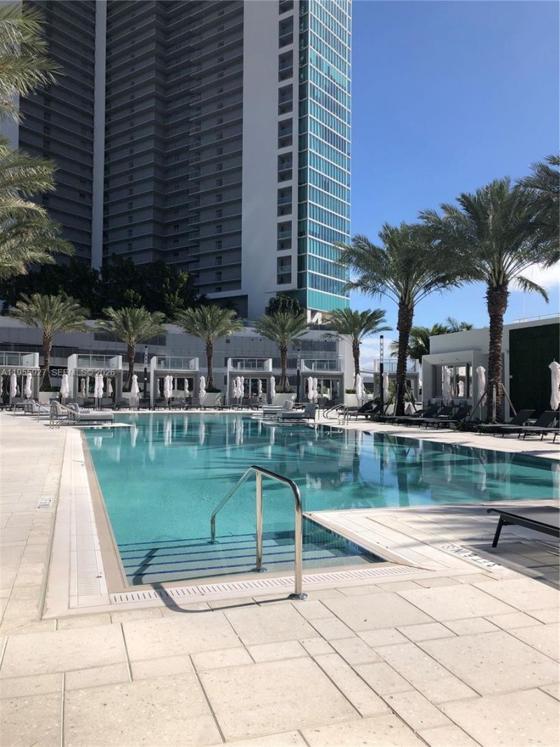 851 NE 1st Ave , Unit 4604, Miami, FL 33132 Photo