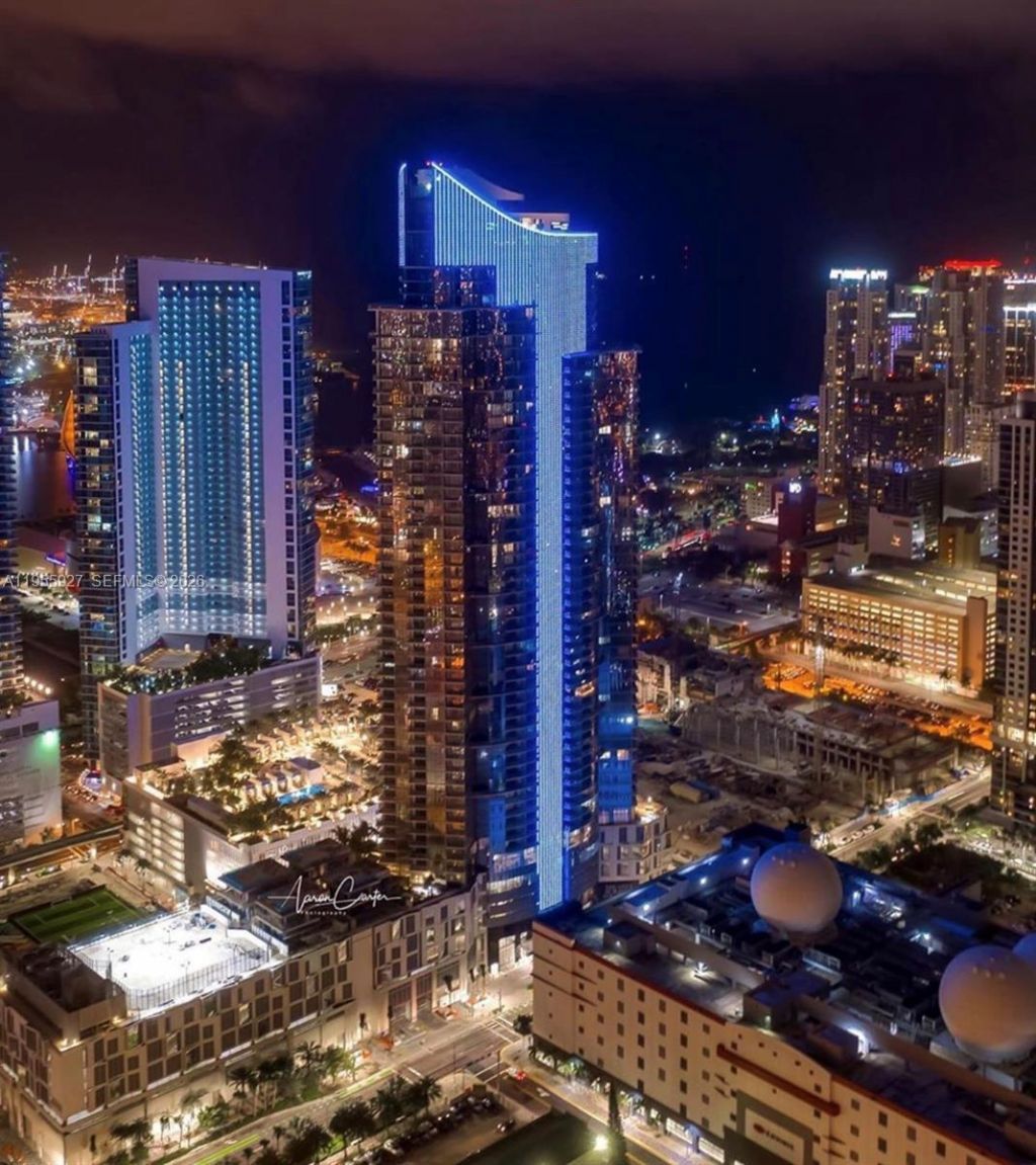 851 NE 1st Ave , Unit 4604, Miami, FL 33132 Photo