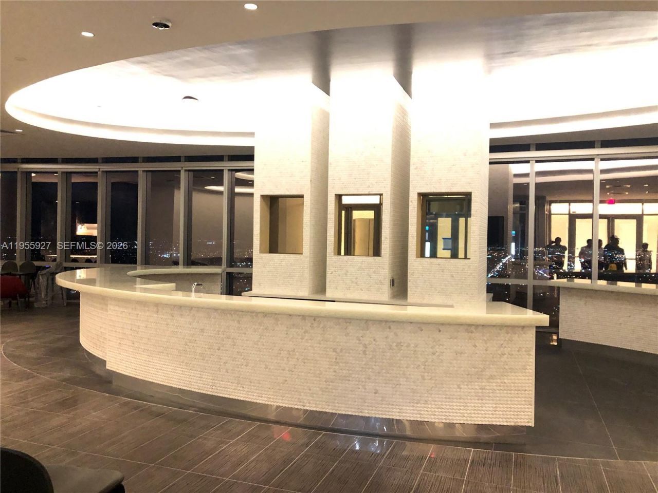 851 NE 1st Ave , Unit 4604, Miami, FL 33132 Photo