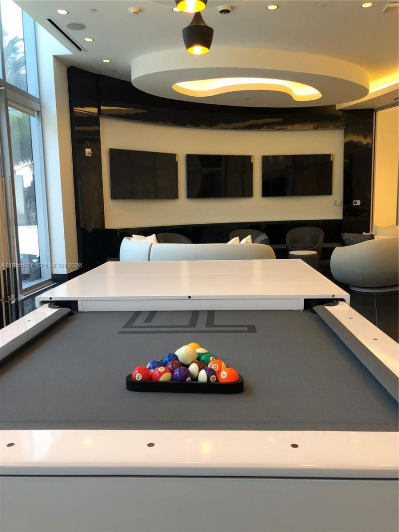 851 NE 1st Ave , Unit 4604, Miami, FL 33132 Photo