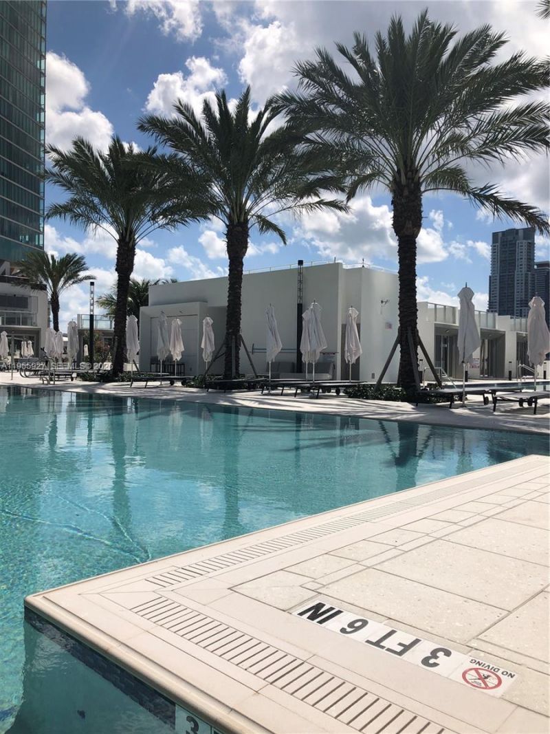 851 NE 1st Ave , Unit 4604, Miami, FL 33132 Photo