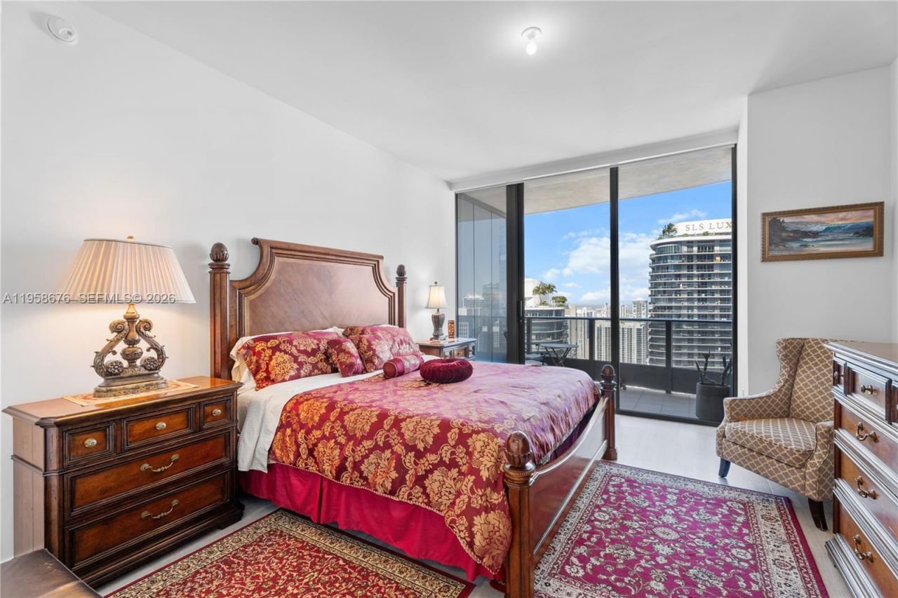 1000 Brickell Plz, Unit PH5408, Miami, FL 33131 Photo