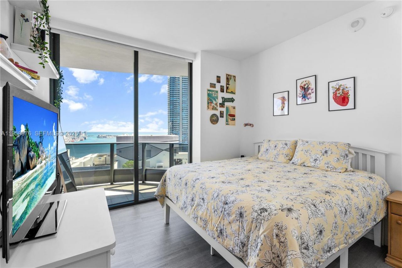 1000 Brickell Plz, Unit PH5408, Miami, FL 33131 Photo