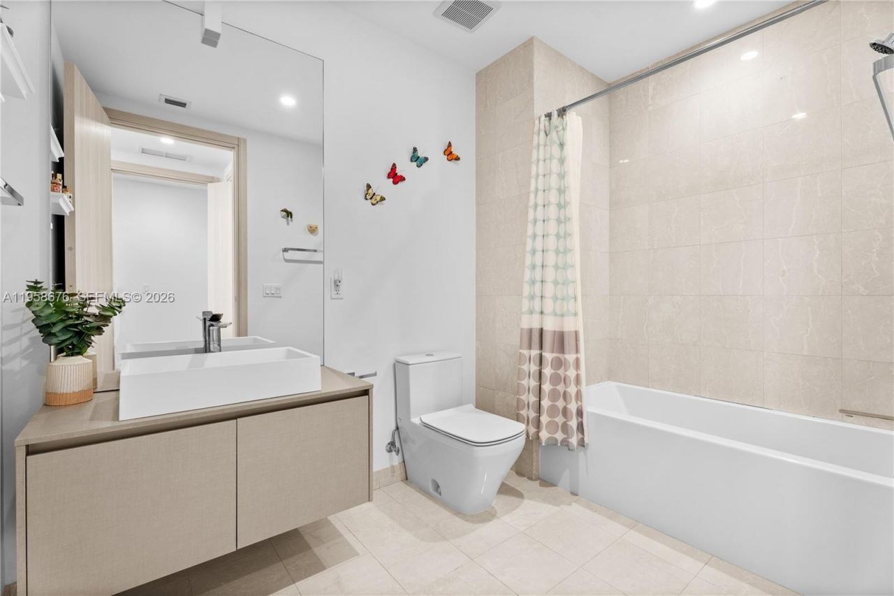 1000 Brickell Plz, Unit PH5408, Miami, FL 33131 Photo