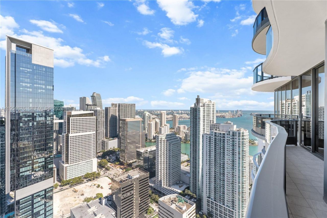 1000 Brickell Plz, Unit PH5408, Miami, FL 33131 Photo