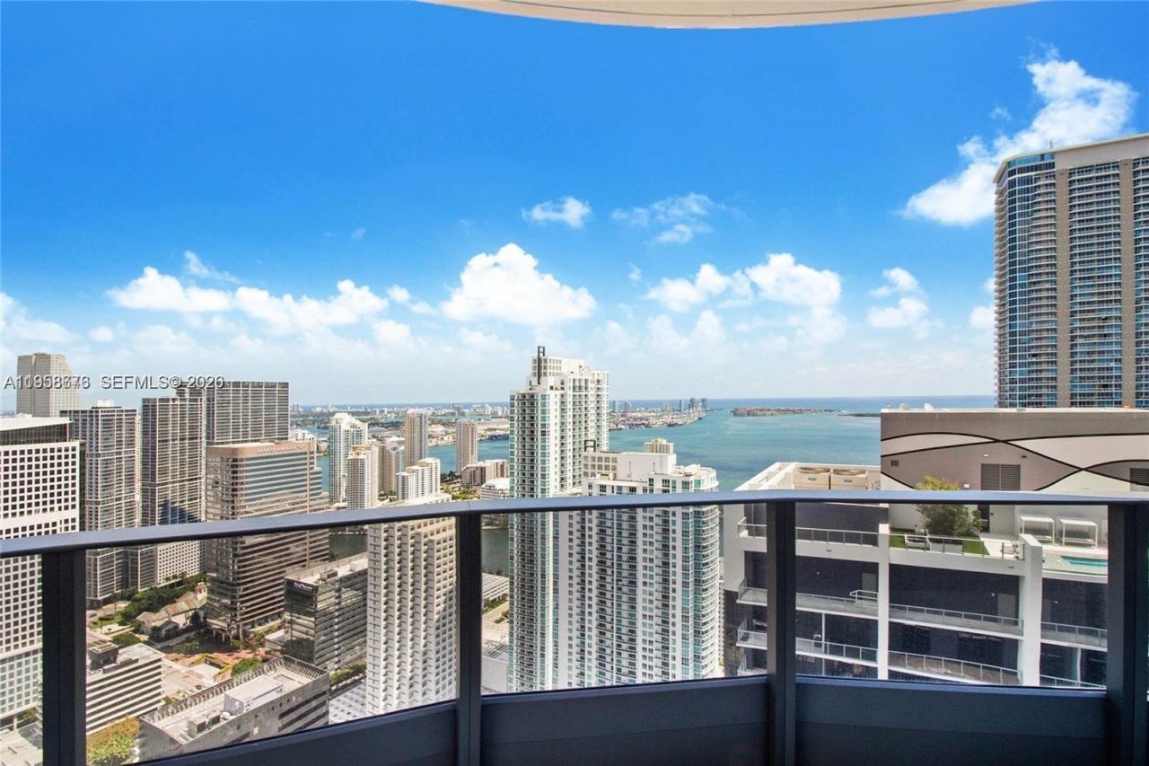 1000 Brickell Plz, Unit PH5408, Miami, FL 33131 Photo