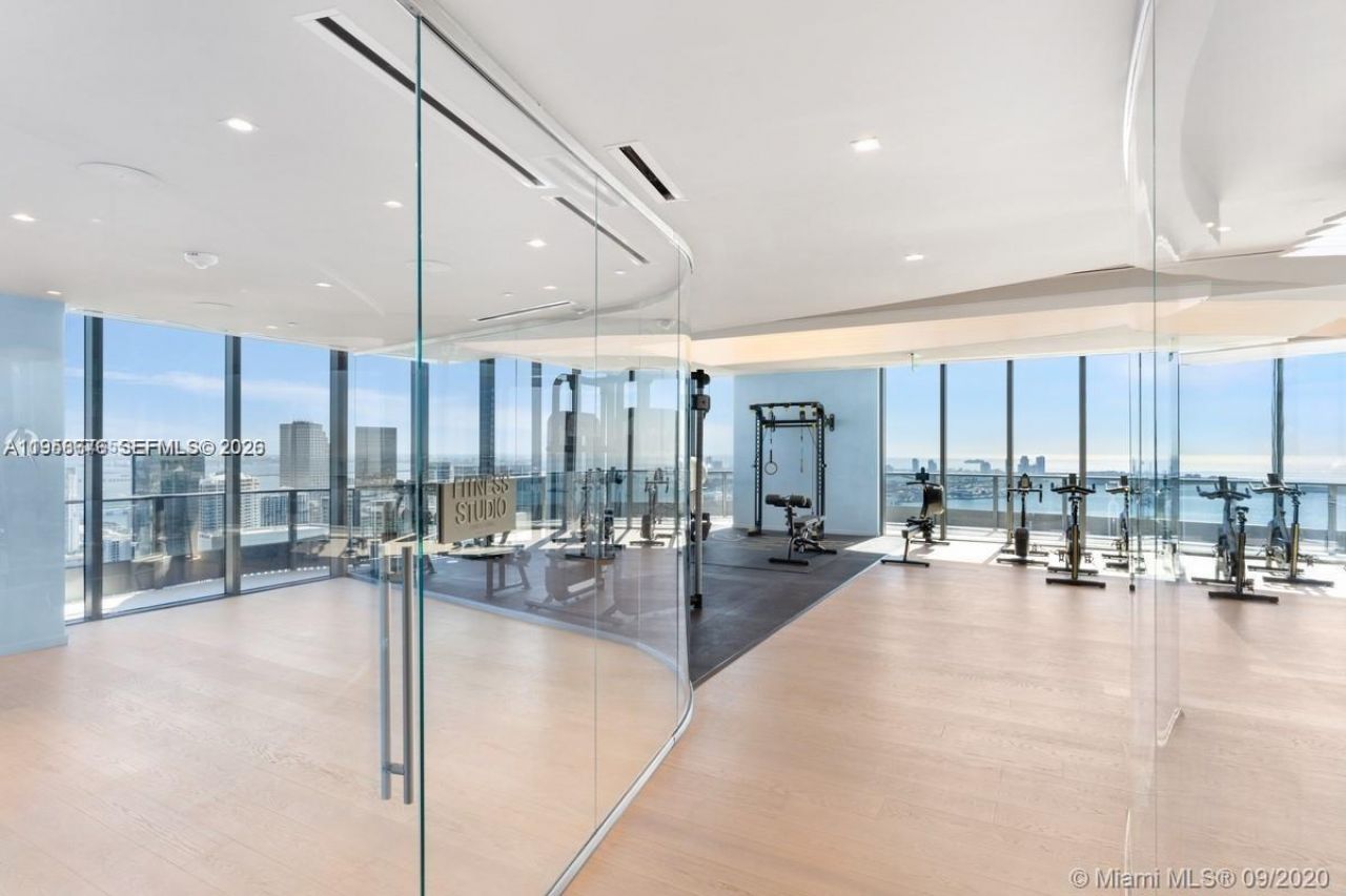 1000 Brickell Plz, Unit PH5408, Miami, FL 33131 Photo