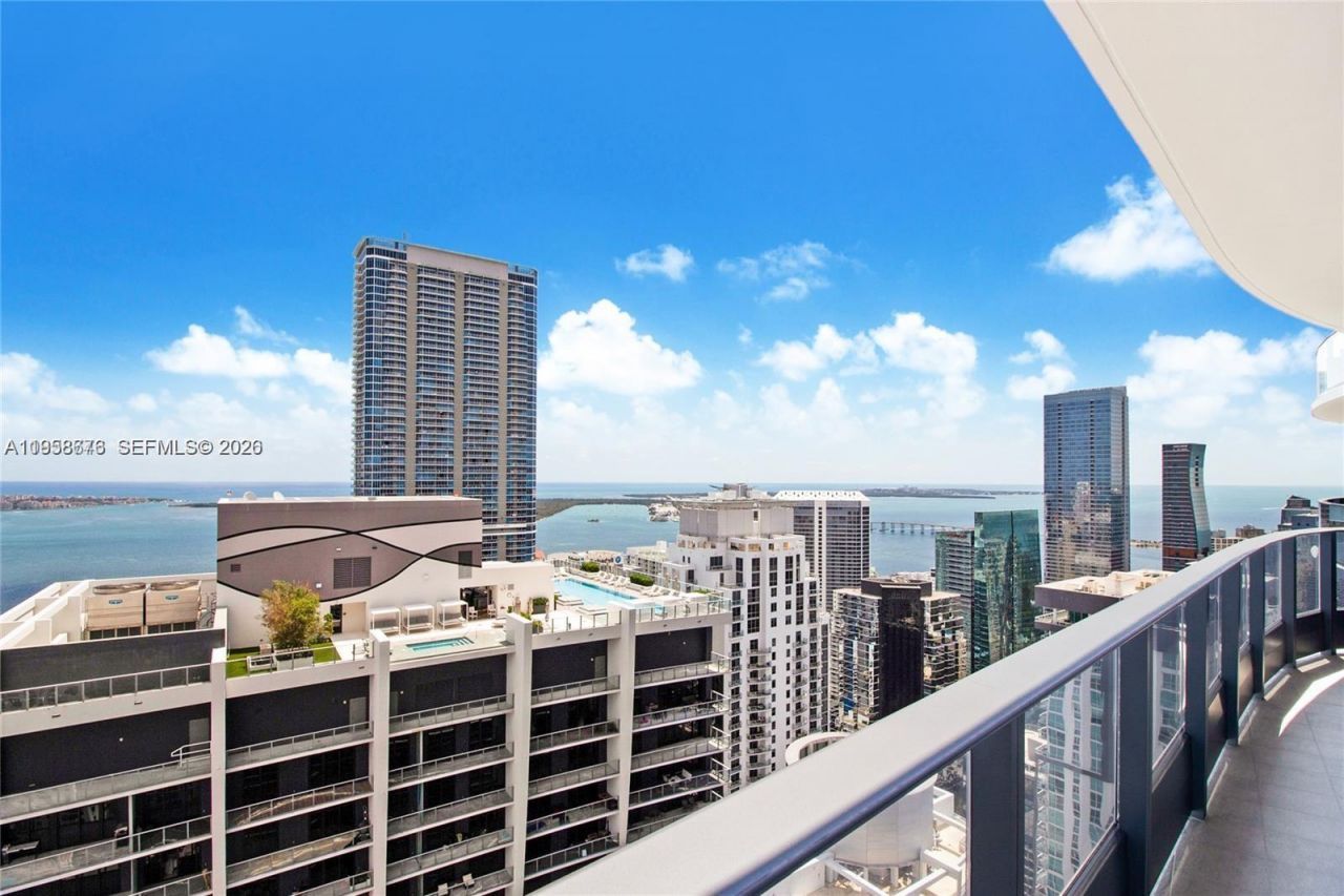 1000 Brickell Plz, Unit PH5408, Miami, FL 33131 Photo