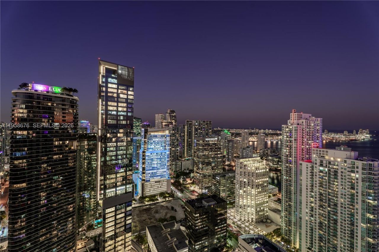 1000 Brickell Plz, Unit PH5408, Miami, FL 33131 Photo