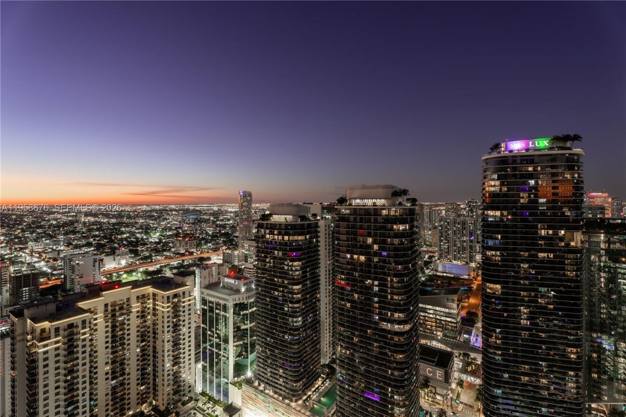 1000 Brickell Plz, Unit PH5408, Miami, FL 33131 Photo