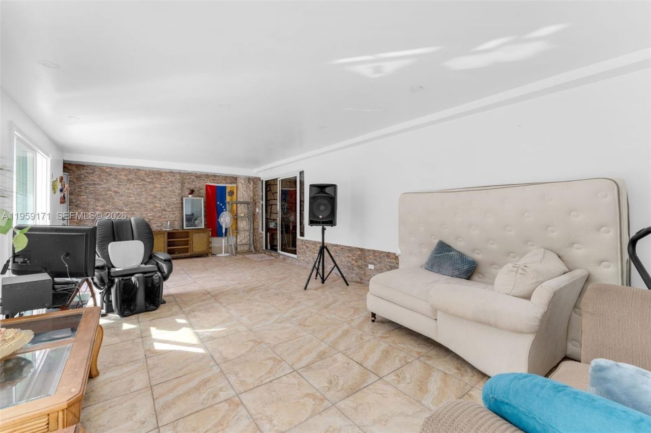 Please Call For Address, South Miami, FL 33155 Photo