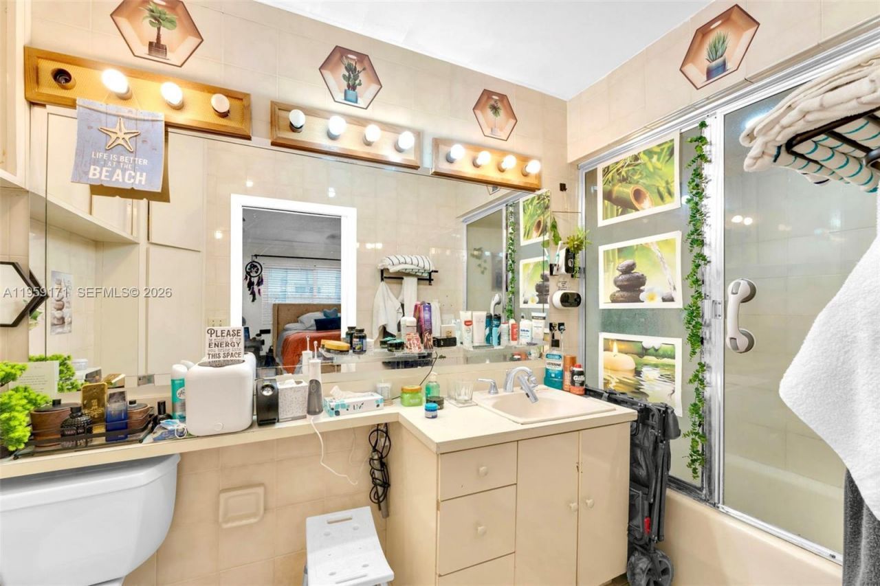 Please Call For Address, South Miami, FL 33155 Photo