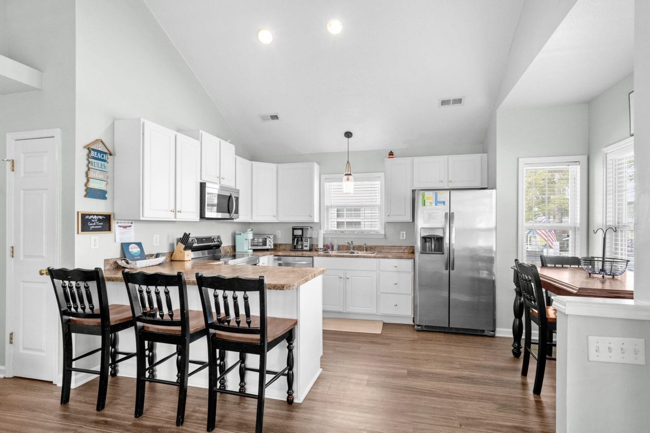 6001 - 1659 S Kings Hwy. Photo 20