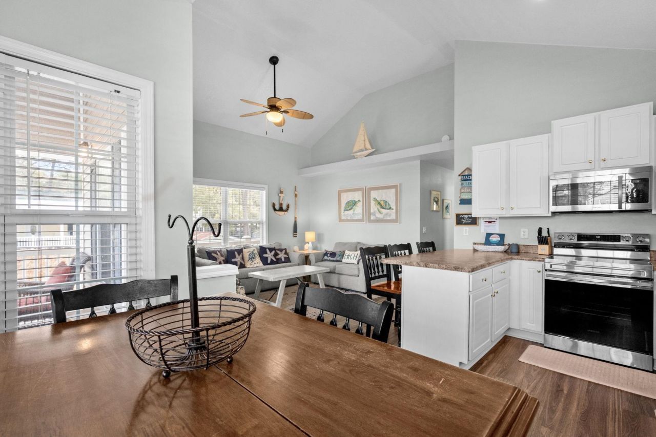 6001 - 1659 S Kings Hwy. Photo 22