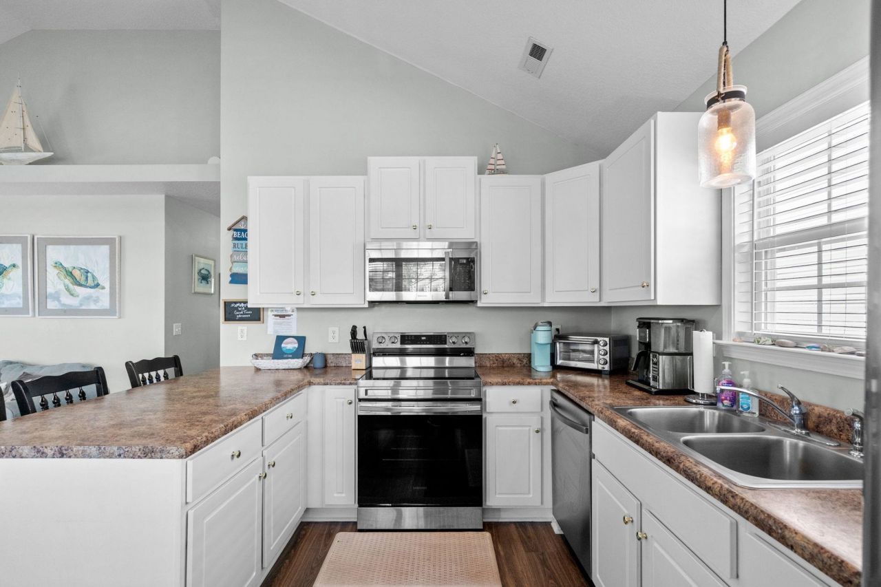 6001 - 1659 S Kings Hwy. Photo 25