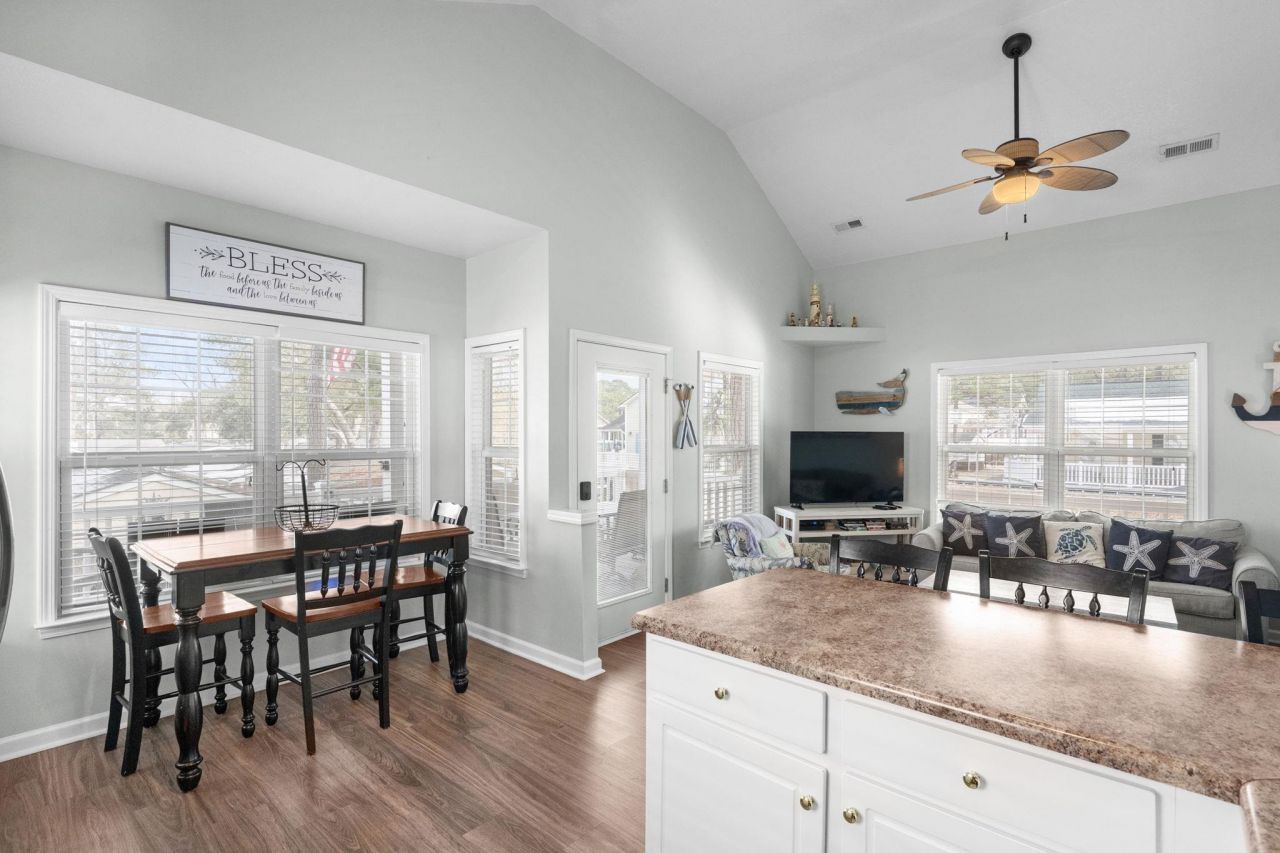 6001 - 1659 S Kings Hwy. Photo 27