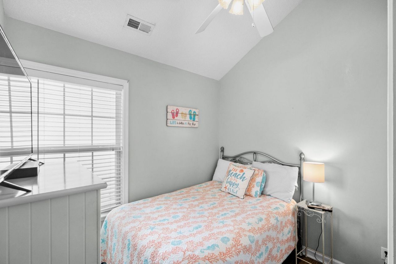 6001 - 1659 S Kings Hwy. Photo 34