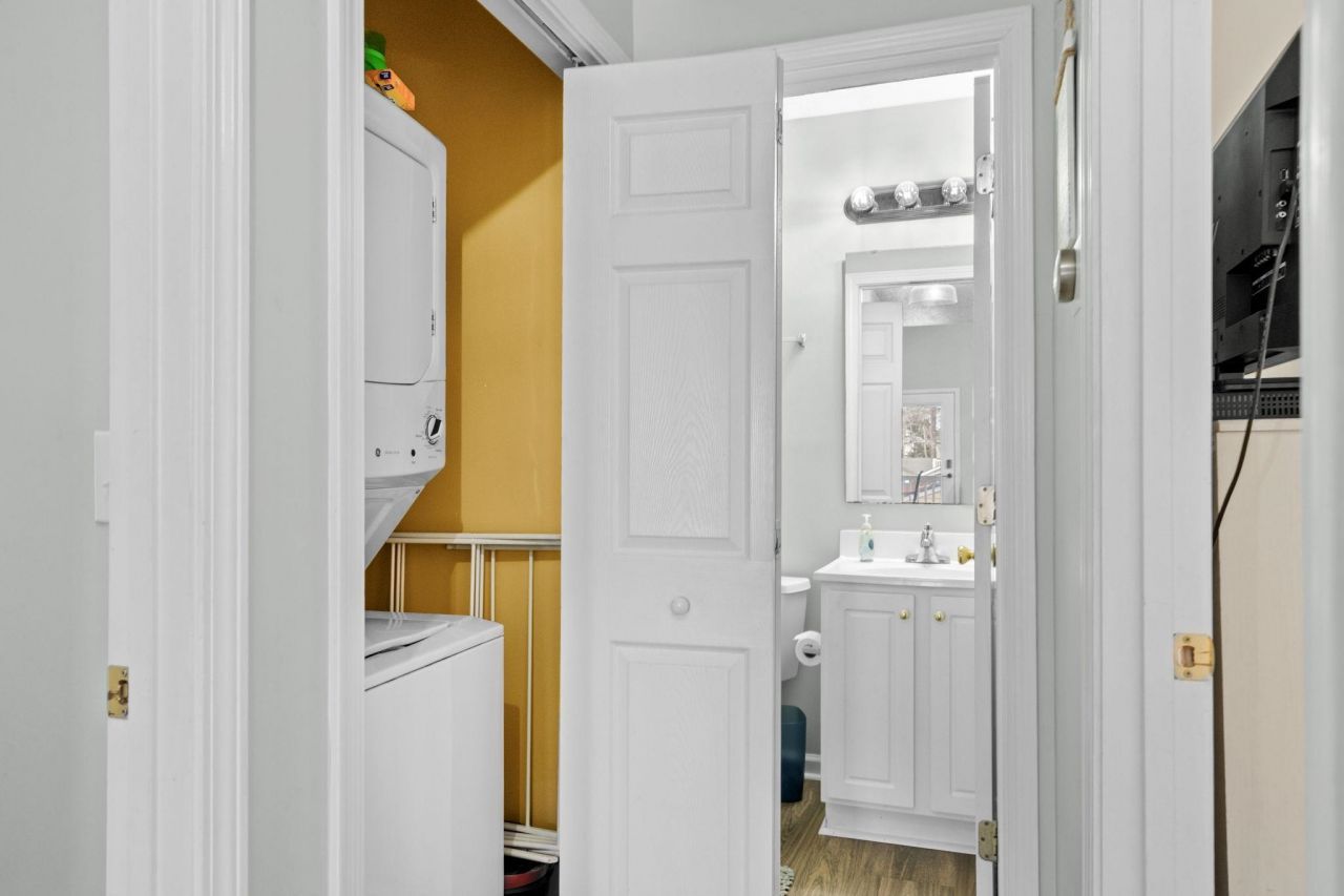 6001 - 1659 S Kings Hwy. Photo 36