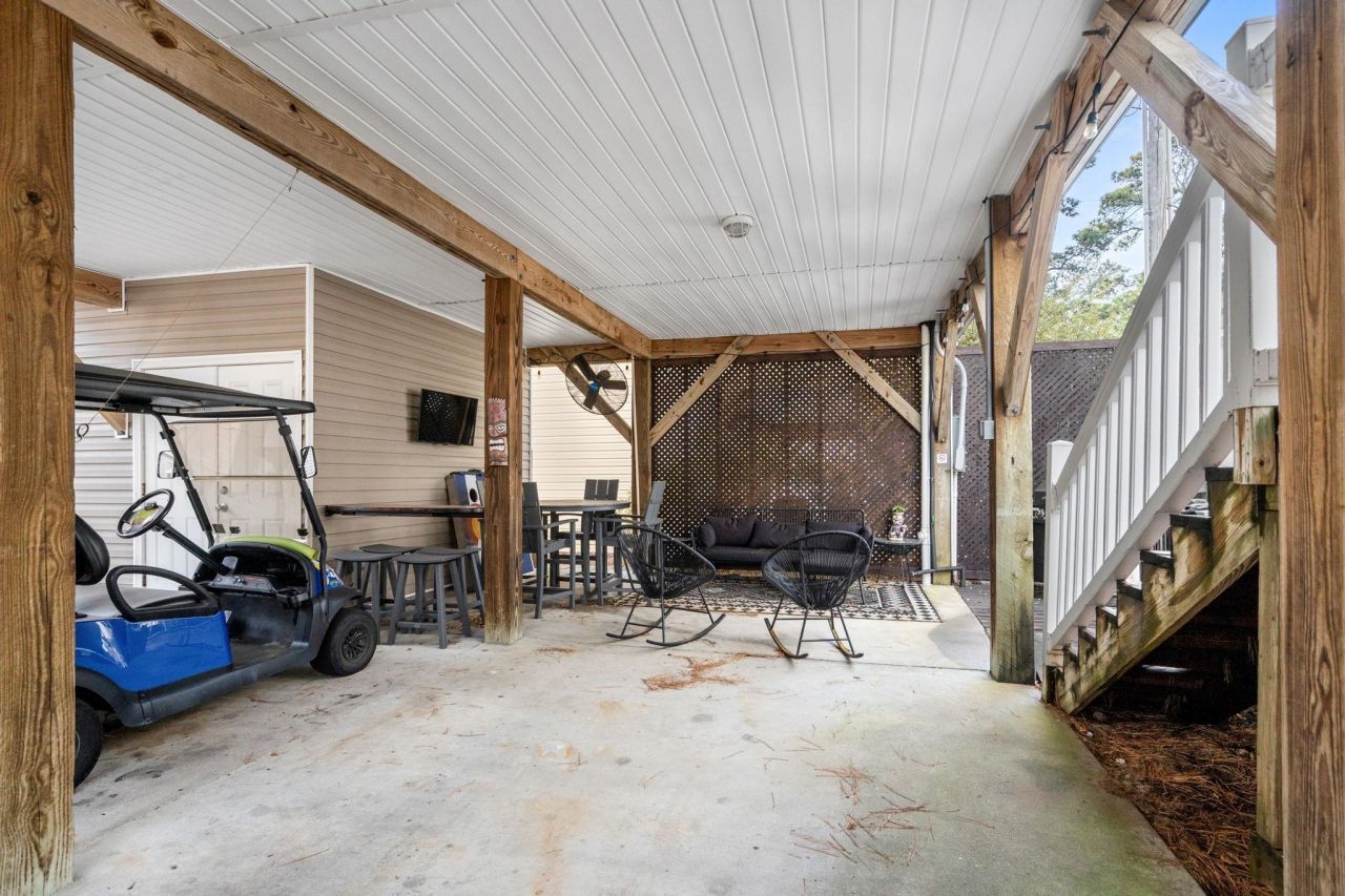 6001 - 1659 S Kings Hwy. Photo 7