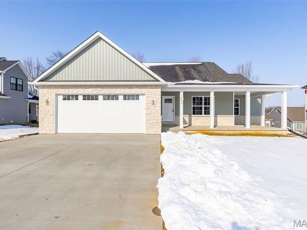 323 Wellington Place, Farmington, MO 63640