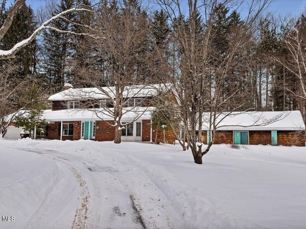 84 Climer Circle, West Sand Lake, NY 12196