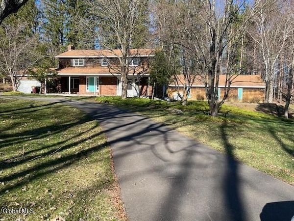 84 Climer Circle, West Sand Lake, NY 12196