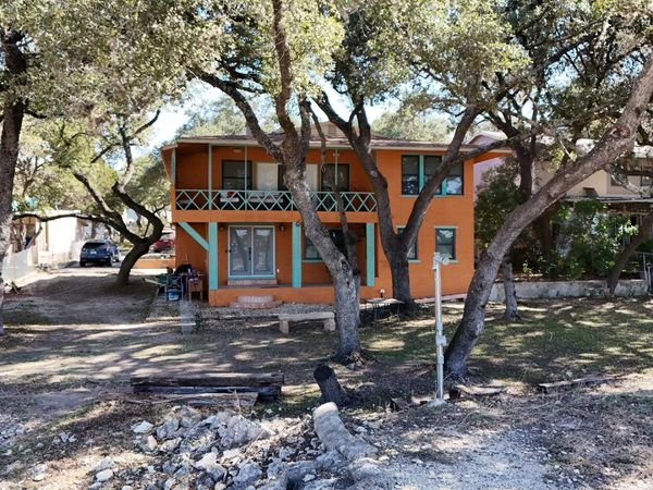 781 Lookout Dr, Lakehills, TX 78063