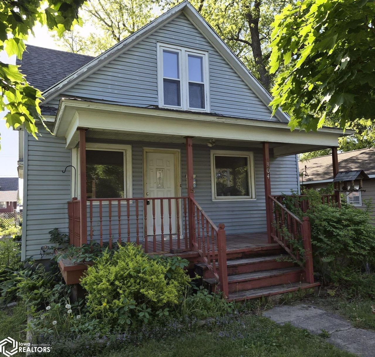 304 S Iowa Avenue, Eagle Grove, IA 50533 Main Photo