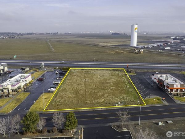 2421 S Maiers Rd , Moses Lake, WA 98837