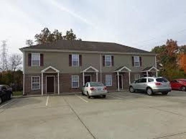 792 Cherrybark Ln, Clarksville, TN 37040