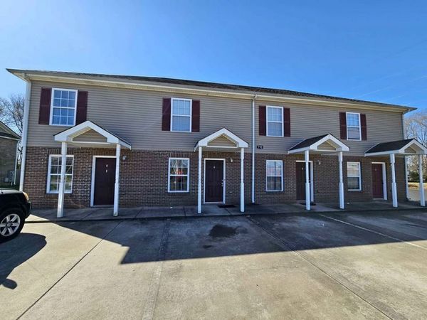 792 Cherrybark Ln, Clarksville, TN 37040