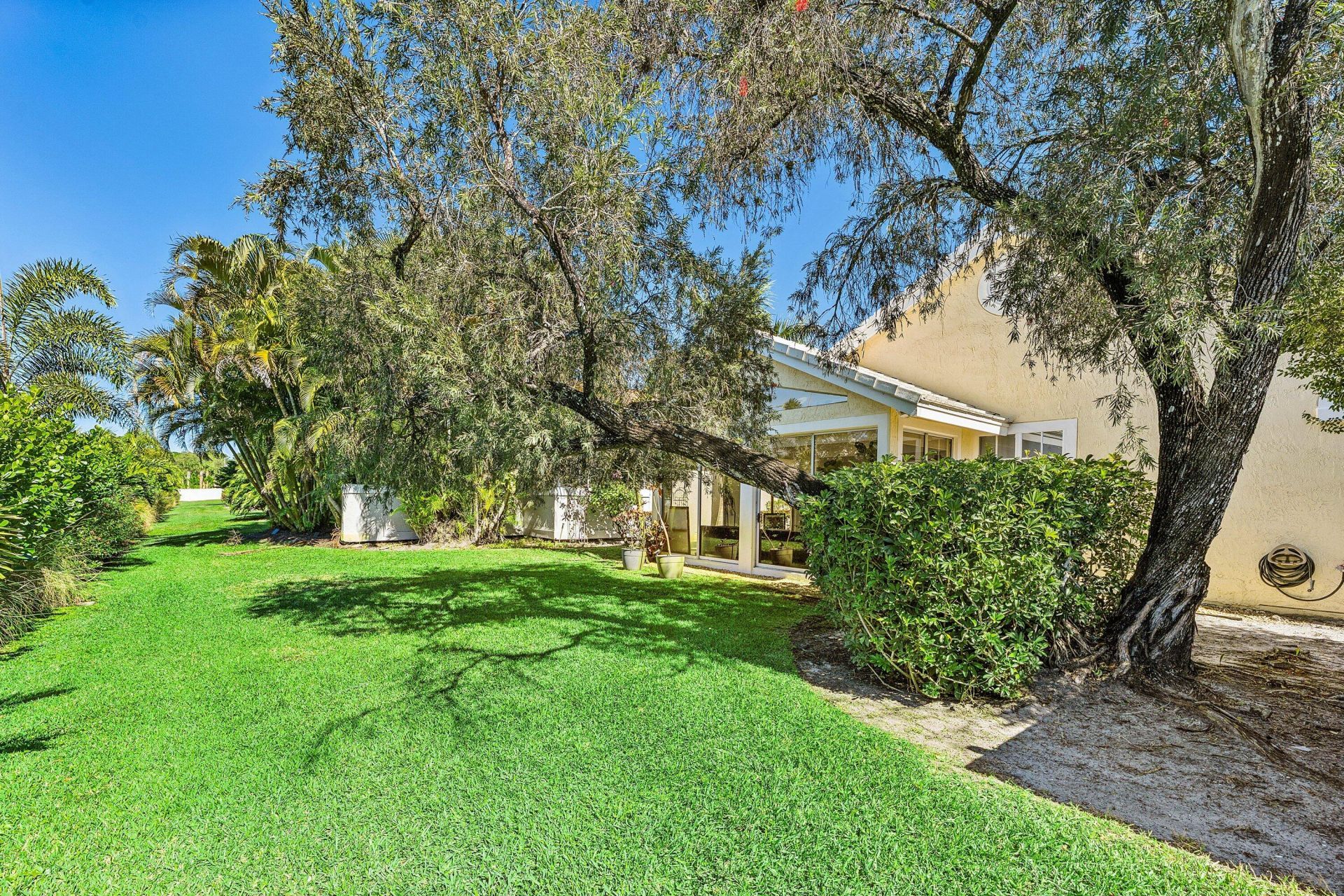 13853 Palm Grove Place, Palm Beach Gardens, FL 33418 Photo