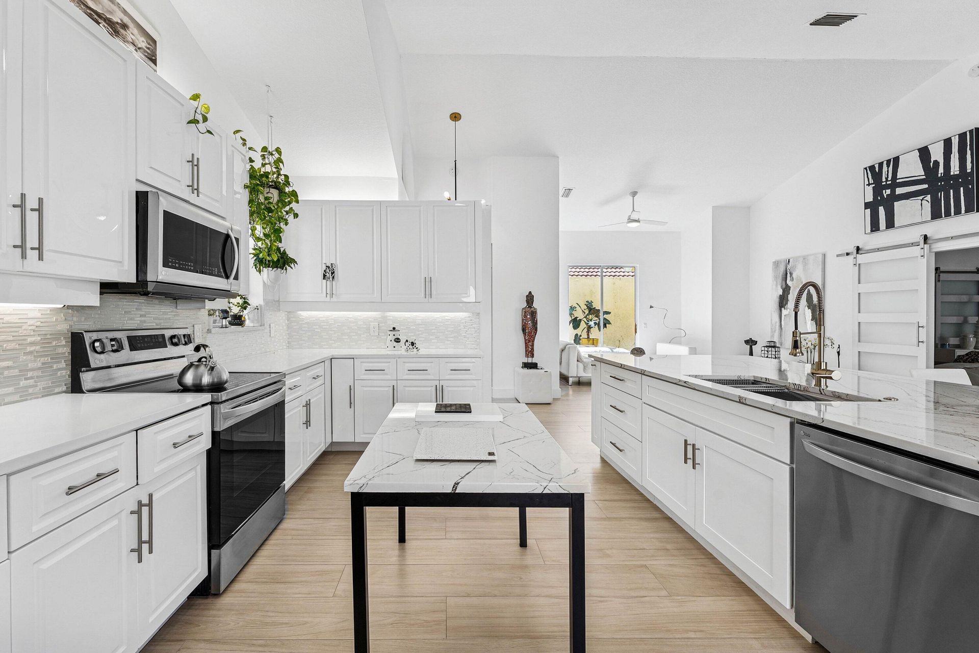 13853 Palm Grove Place, Palm Beach Gardens, FL 33418 Photo